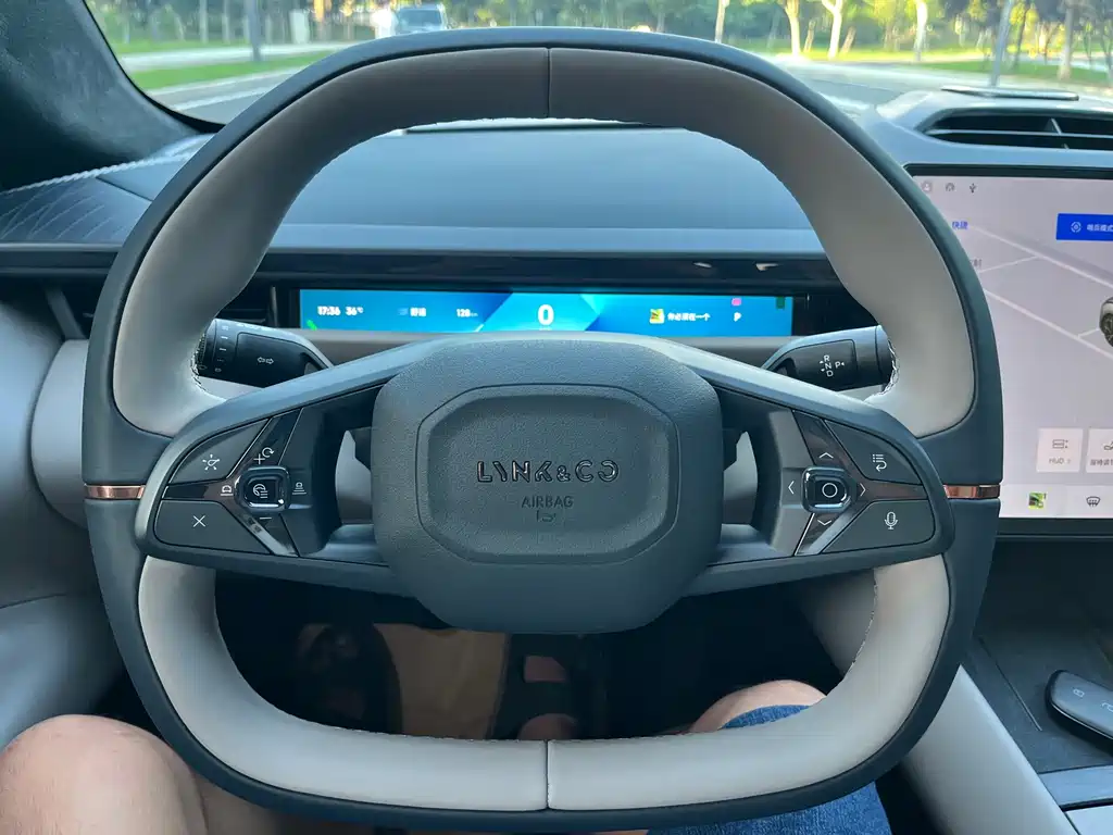 Lynk & Co Z10 — миниатюра 17