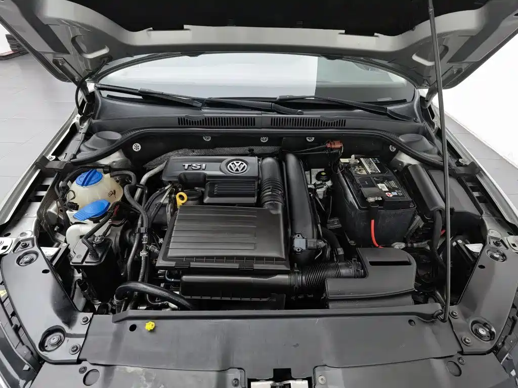 Volkswagen Sagitar — миниатюра 6
