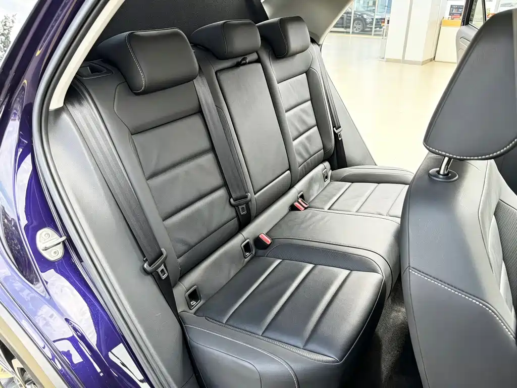 Volkswagen T-Roc — миниатюра 12