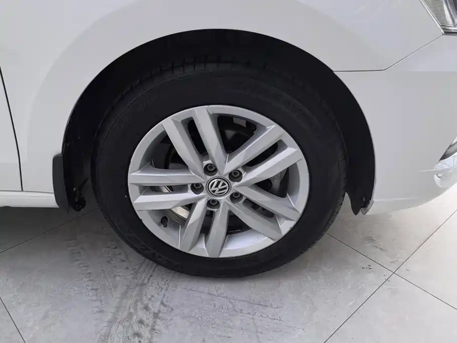 Volkswagen Jetta — миниатюра 6