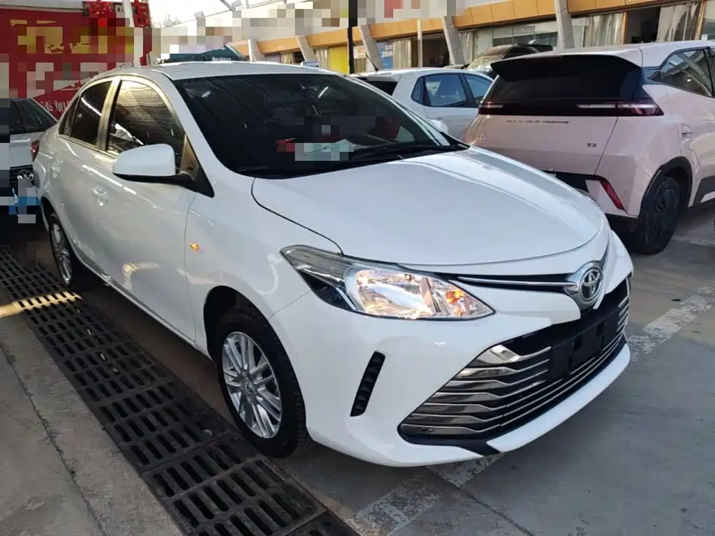 Toyota Vios — миниатюра 4