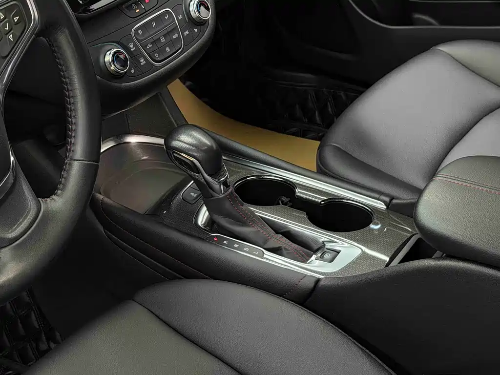 Chevrolet Malibu XL — миниатюра 11