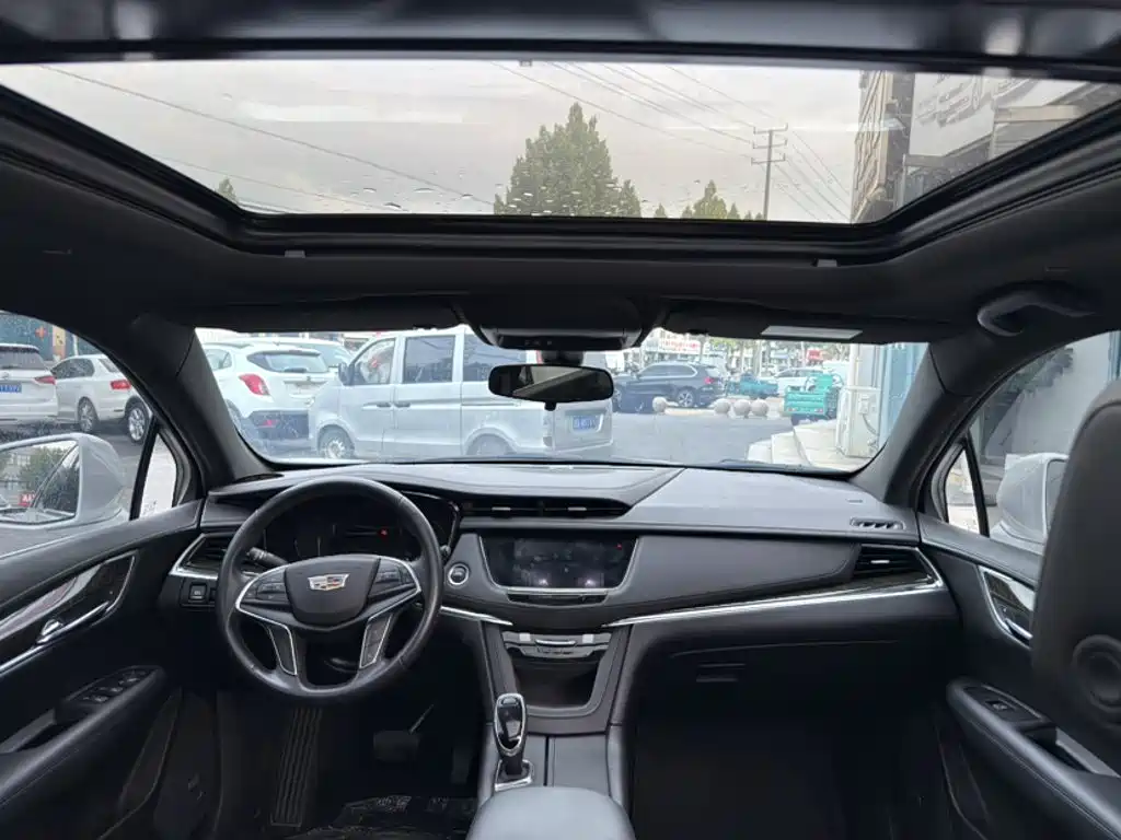 Cadillac XT5 — миниатюра 15