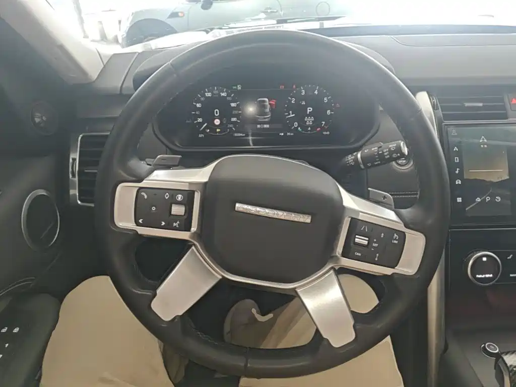 Land Rover Discovery 2024 360PS Dynamic SE