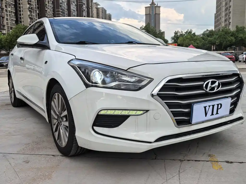 Hyundai Mistra — миниатюра 3