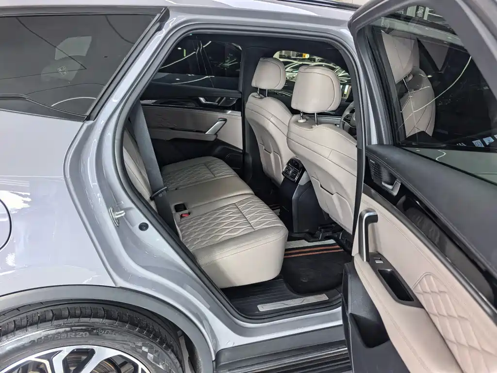 BYD Tang New Energy — миниатюра 15