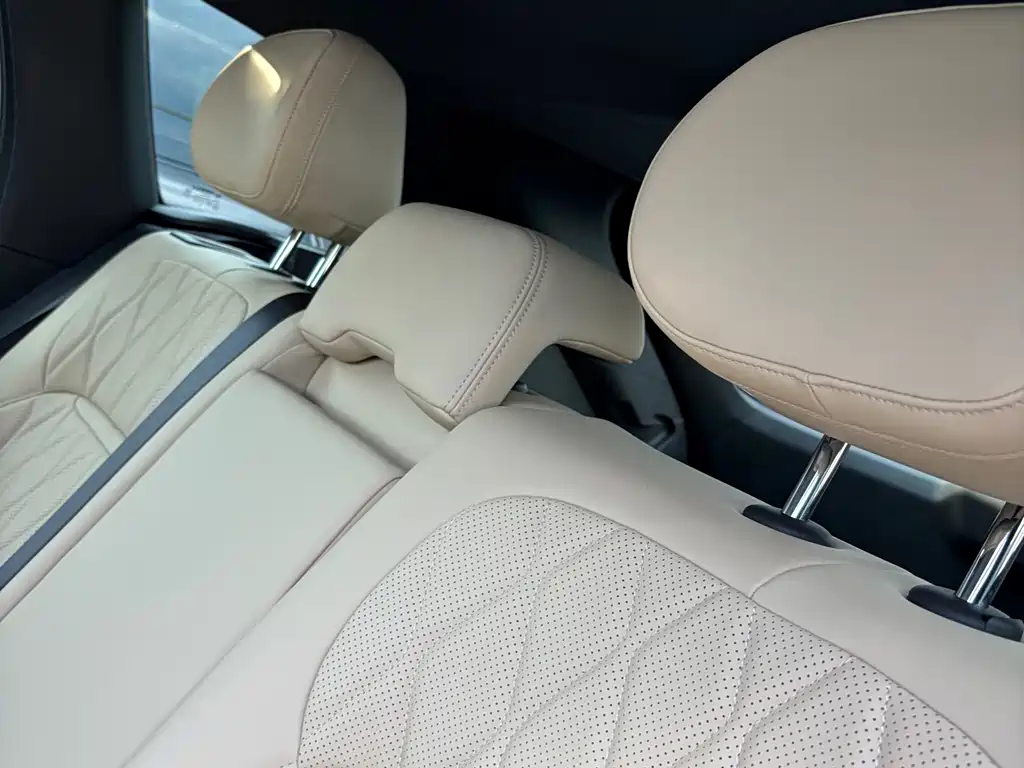 Geely Xingyue L — миниатюра 16