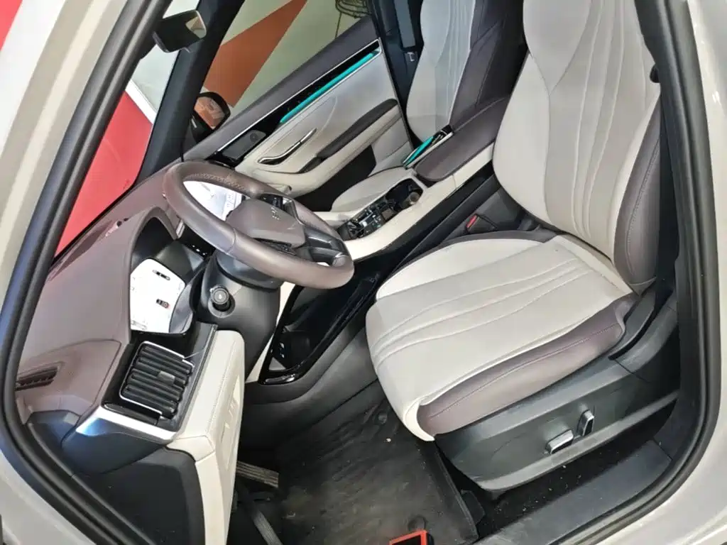 BYD PLUS New Energy — миниатюра 15