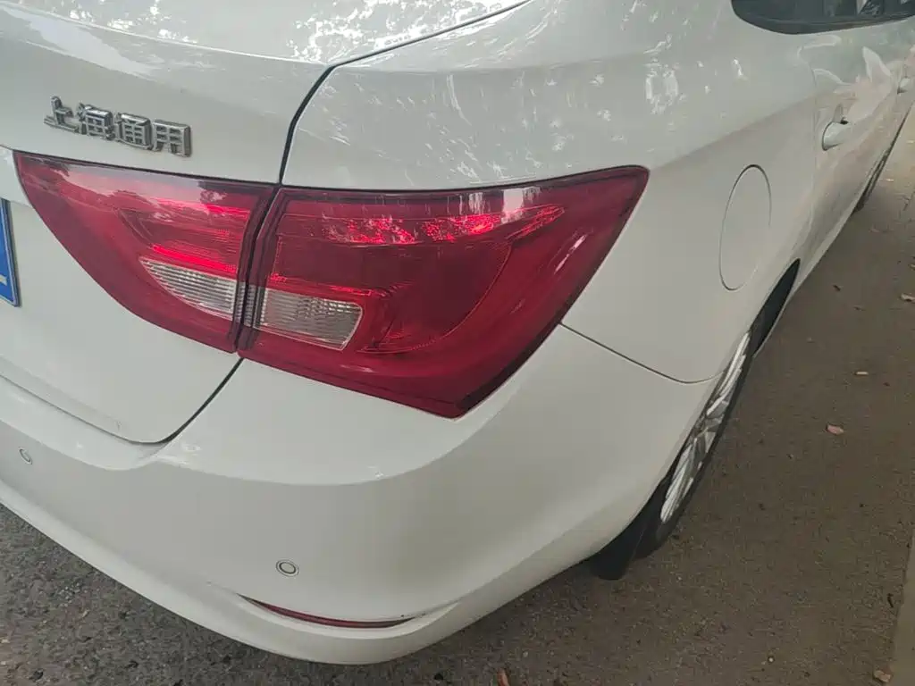 Buick Excelle — миниатюра 8