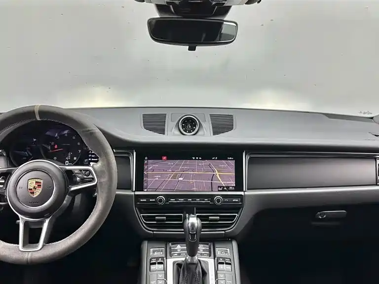 Porsche Macan — миниатюра 11