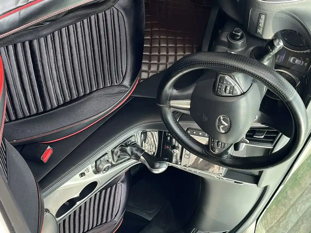 Infiniti Q50L — миниатюра 6