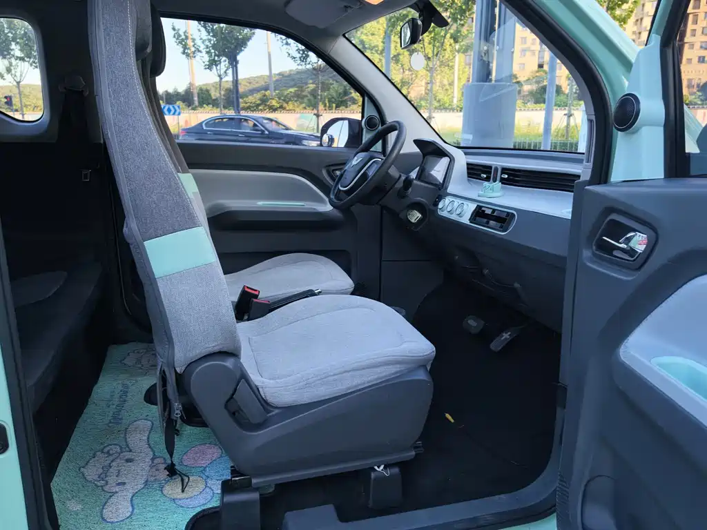 Wuling MINIEV — миниатюра 12