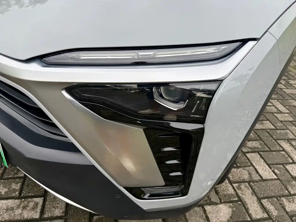 NIO ES8 — миниатюра 14