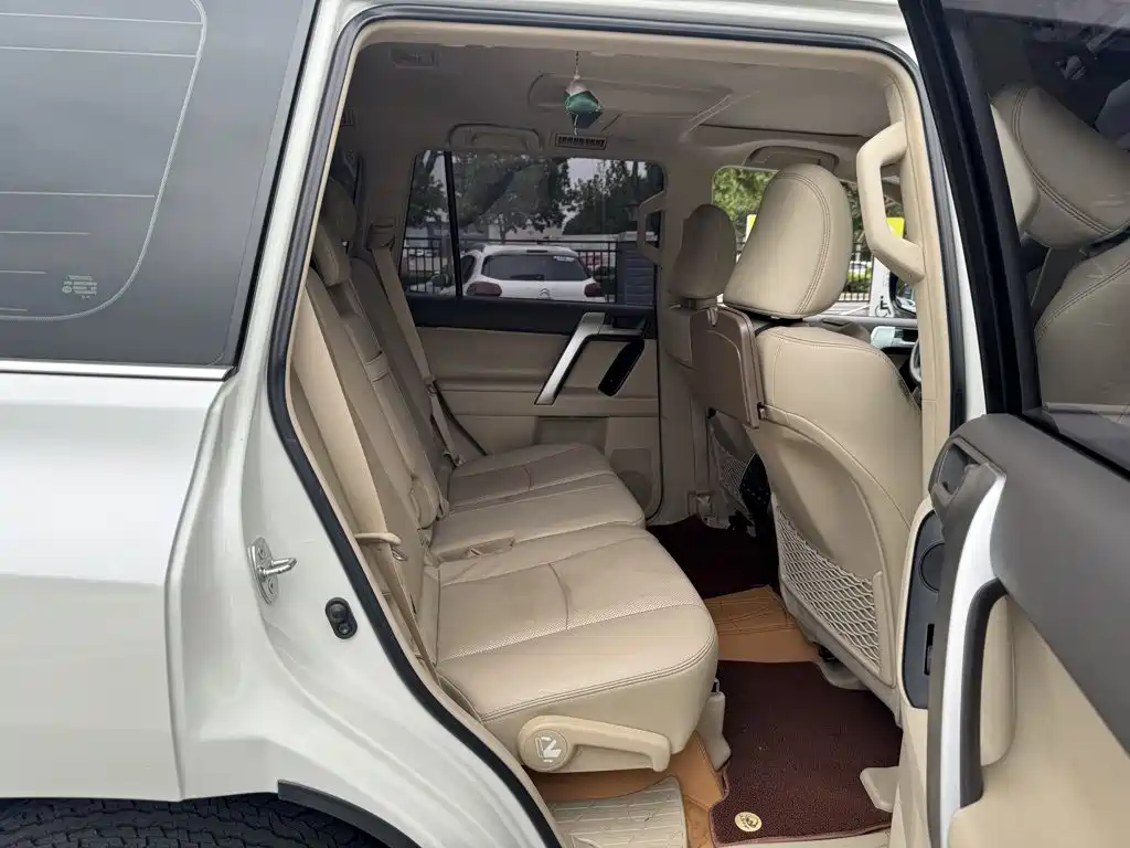 Toyota Prado — миниатюра 5