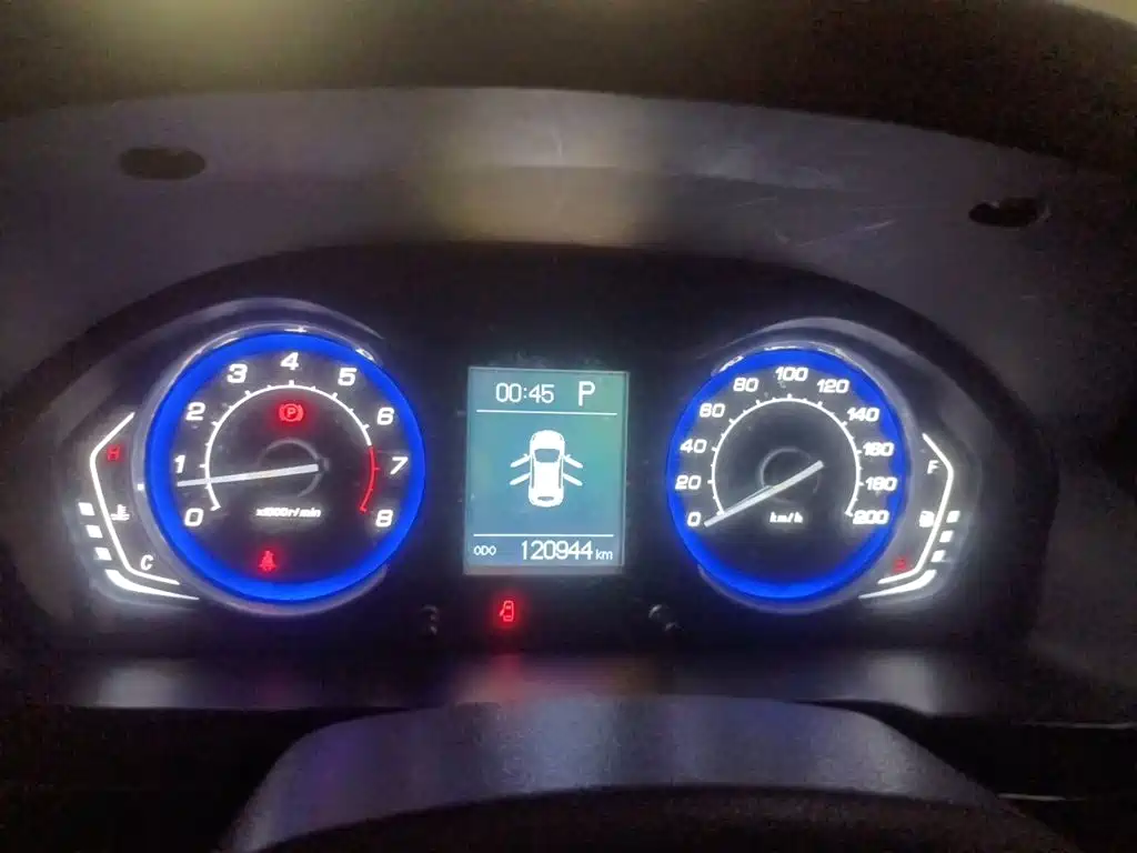 BAIC Senova X25 — миниатюра 12