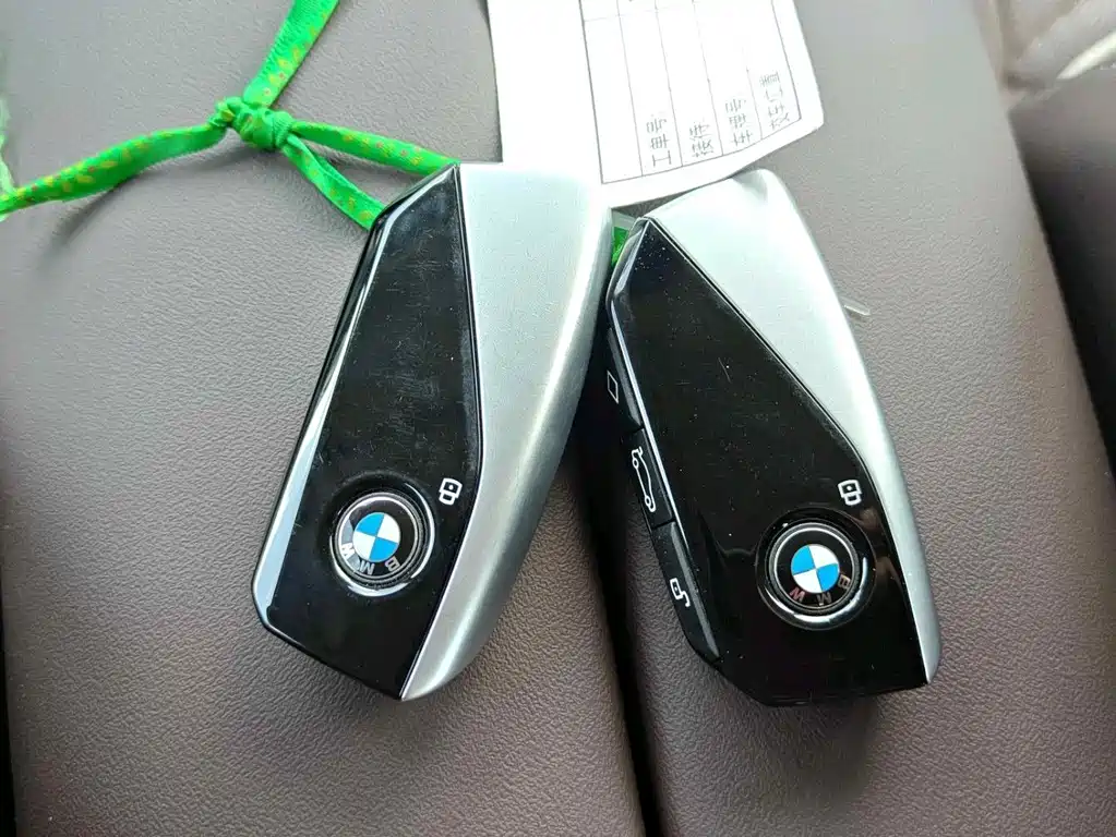 BMW 7 Series — миниатюра 16