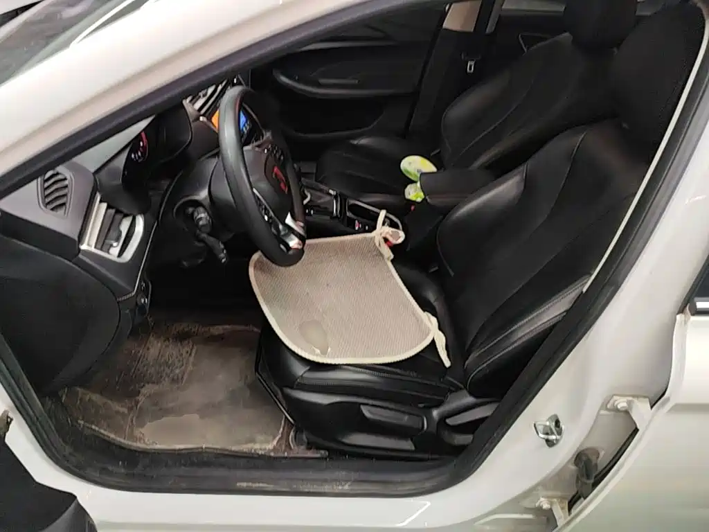 Roewe i5 — миниатюра 15