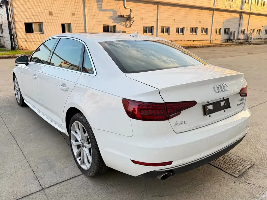 Audi A4L — миниатюра 4