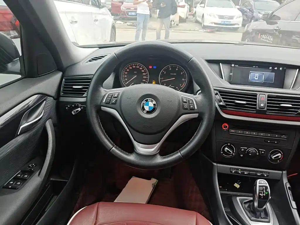BMW X1 — миниатюра 11