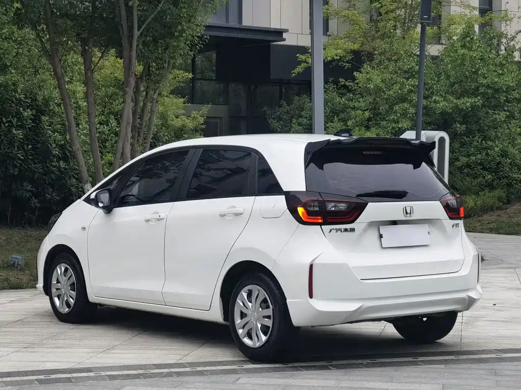 Honda Fit — миниатюра 4