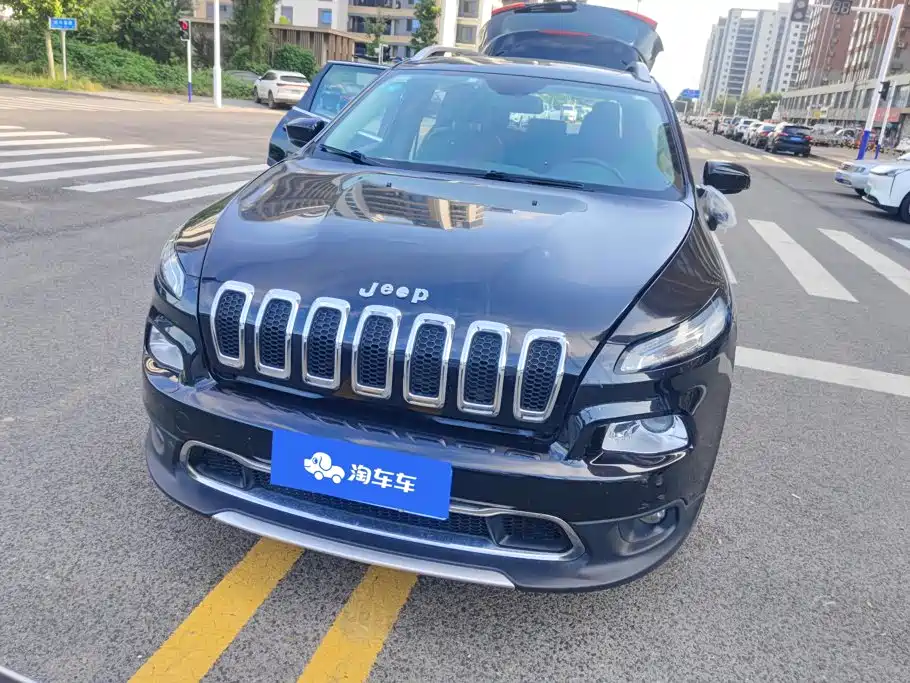 Jeep Cherokee — миниатюра 2