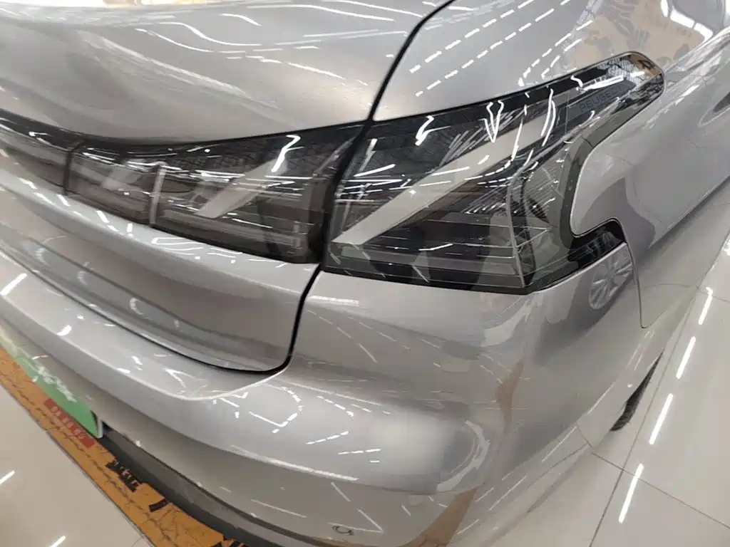 Peugeot 408 — миниатюра 8