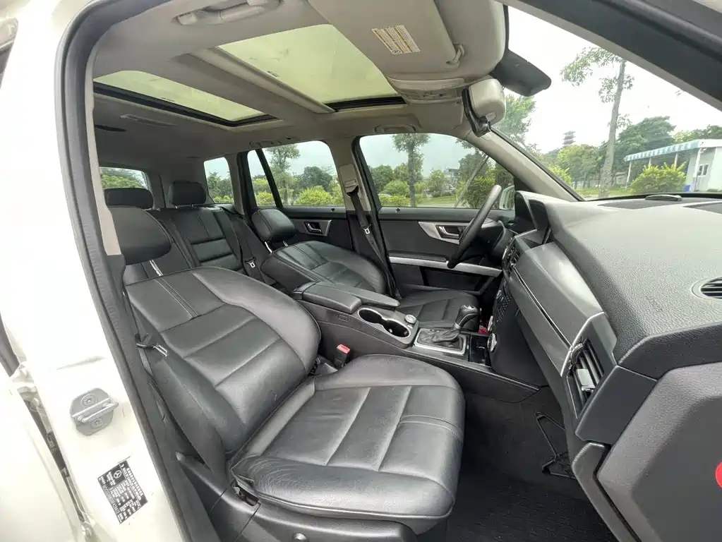 Mercedes-Benz GLK-Class (Import) — миниатюра 20