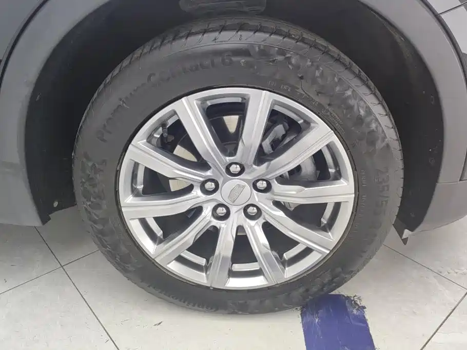 Cadillac XT4 — миниатюра 6