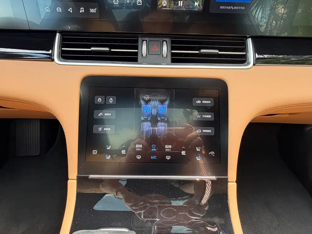 Li Auto Li ONE — миниатюра 19