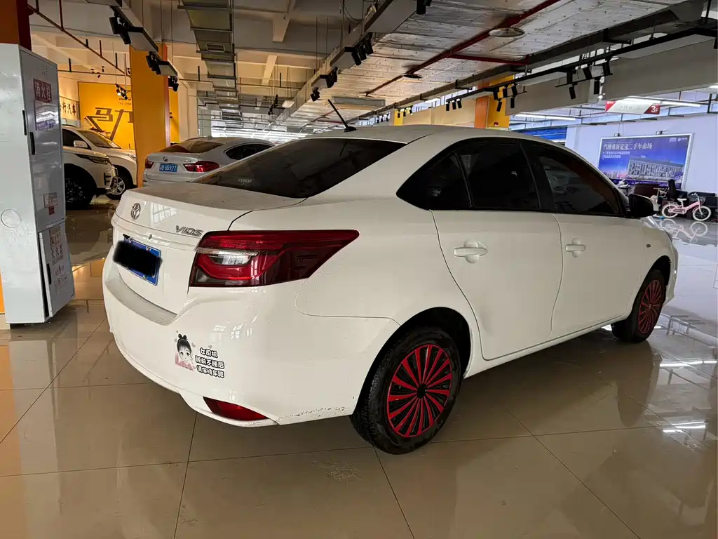 Toyota Vios — миниатюра 10