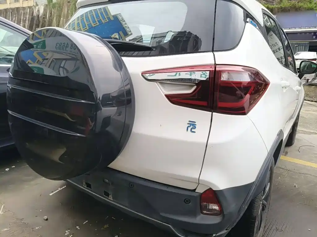 BYD Yuan EV — миниатюра 7