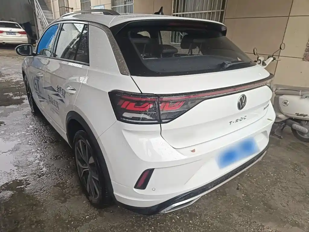 Volkswagen T-Roc 2025 300TSI DSG