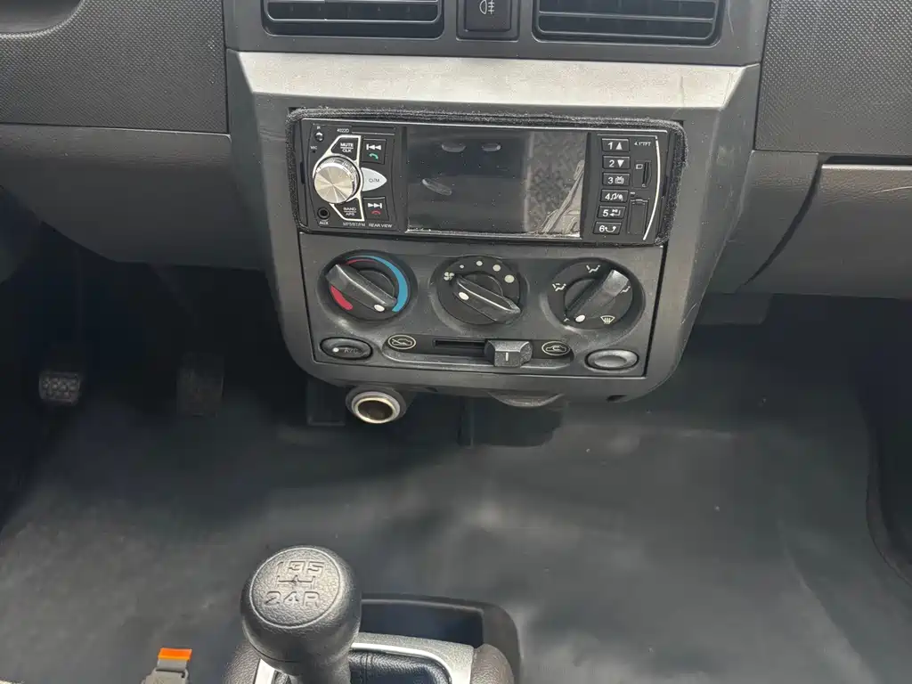 Wuling Rongguang — миниатюра 10