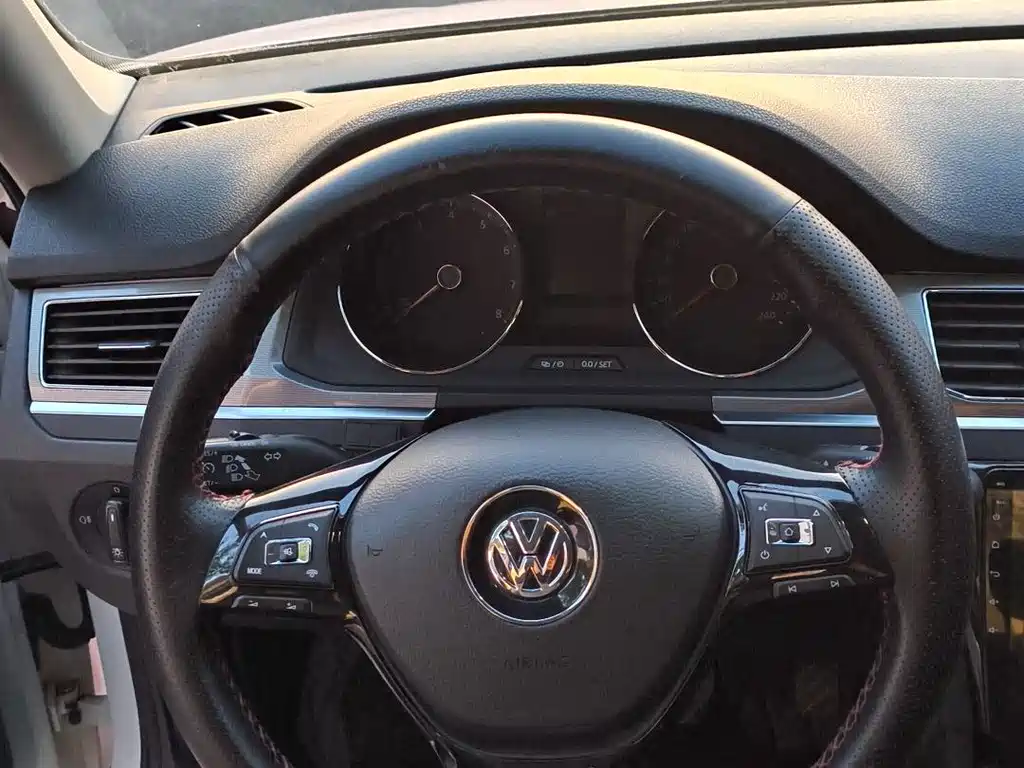 Volkswagen Bora — миниатюра 12