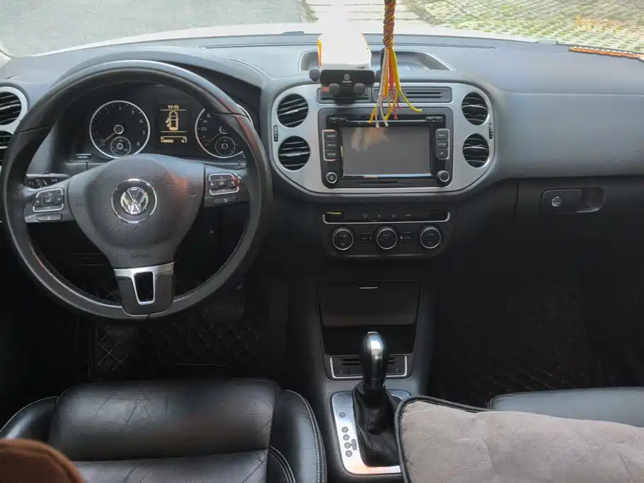 Volkswagen Tiguan — миниатюра 12