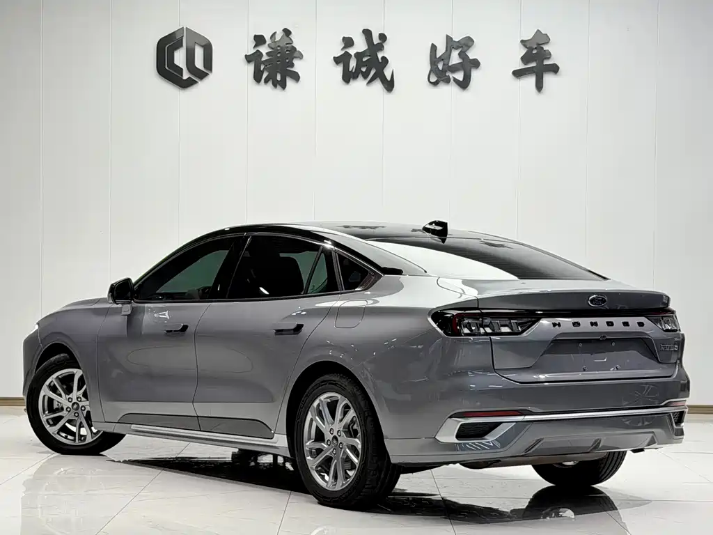 Ford Mondeo — миниатюра 7