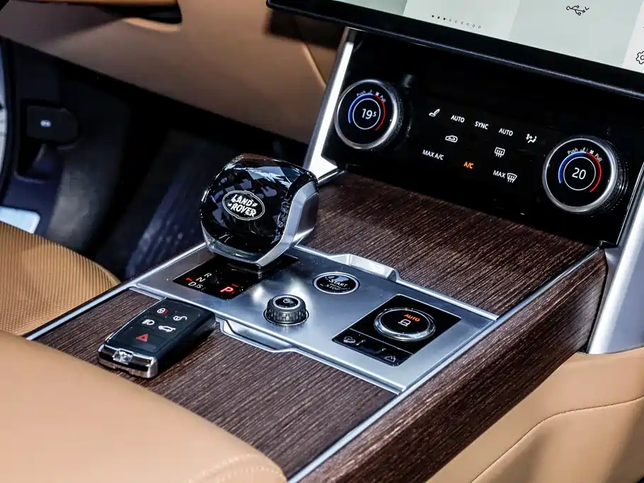Land Rover Range Rover — миниатюра 30