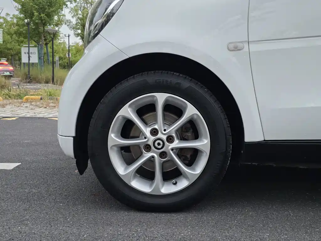 smart Smart Fortwo — миниатюра 29