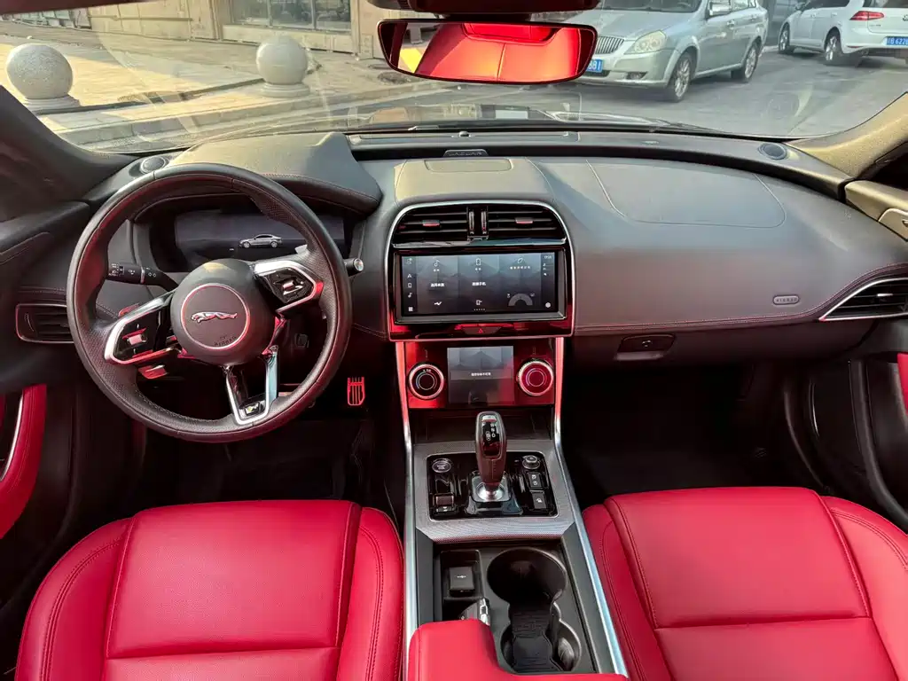 Jaguar XEL — миниатюра 8