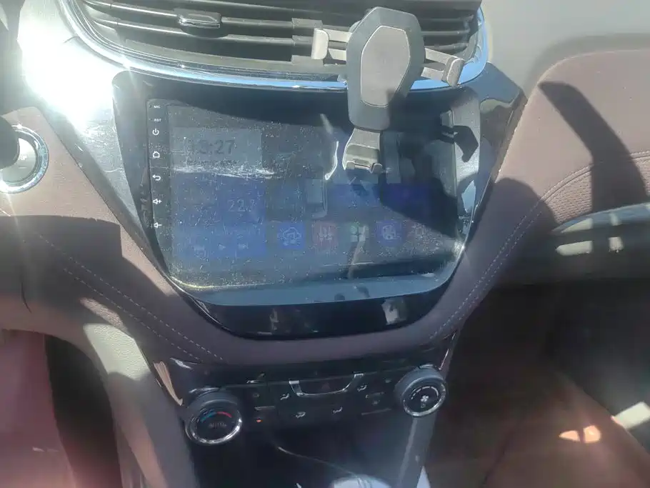 Chevrolet Malibu — миниатюра 13