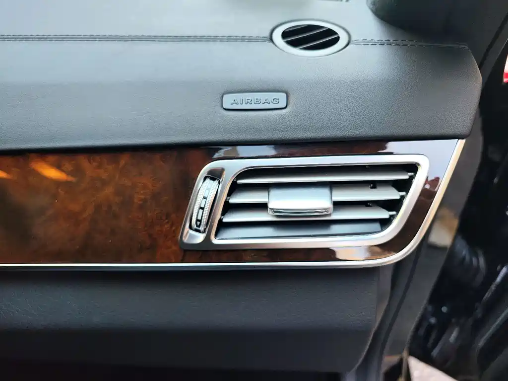 Mercedes-Benz E-Class — миниатюра 23