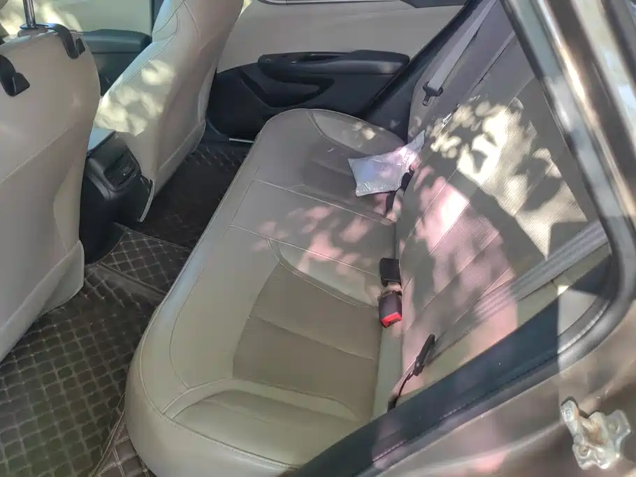 Buick Excelle — миниатюра 11