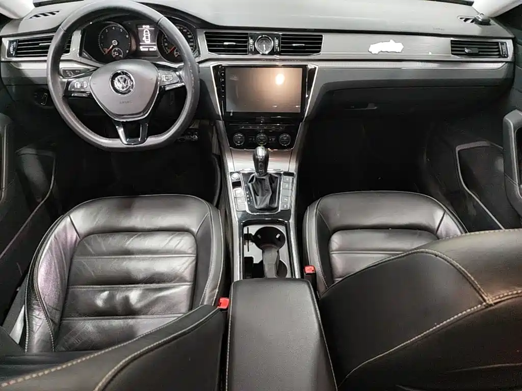 Volkswagen Passat — миниатюра 10