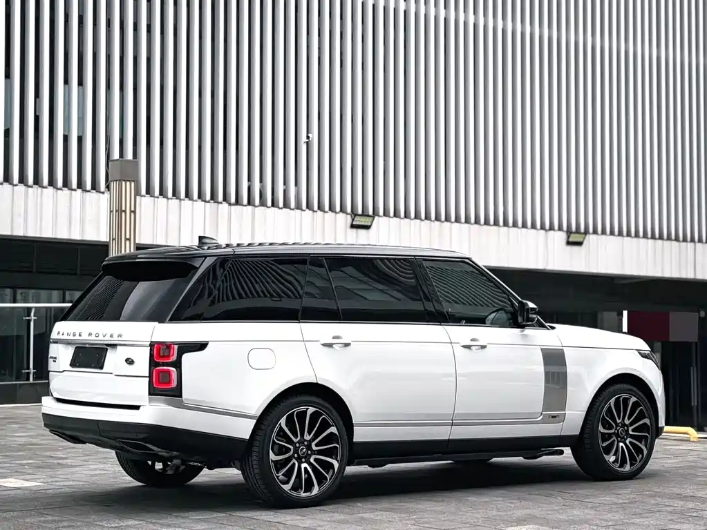 Land Rover Range Rover — миниатюра 9