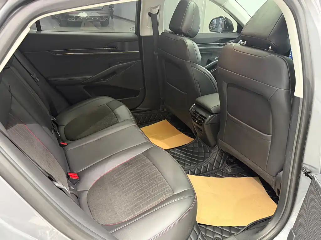 Ford Mondeo — миниатюра 18