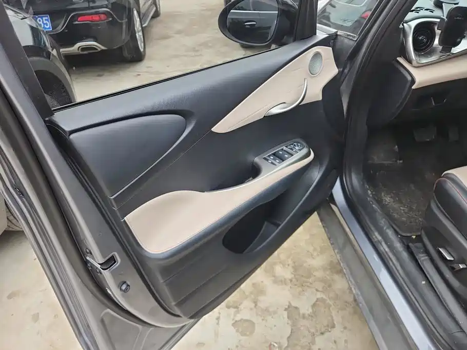 BYD Dolphin — миниатюра 7