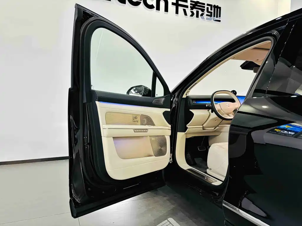 NIO ES8 — миниатюра 10