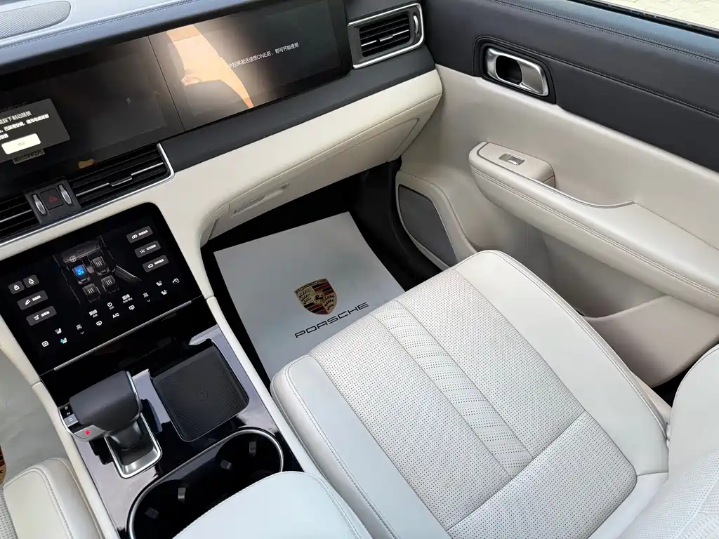 Li Auto Li ONE — миниатюра 17
