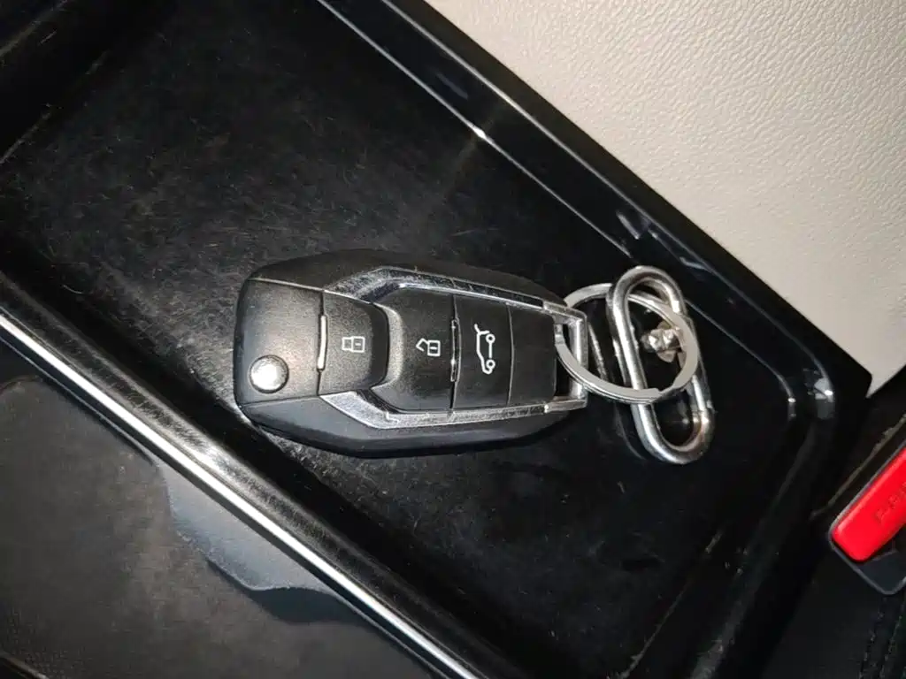MAXUS Euniq 5 — миниатюра 9