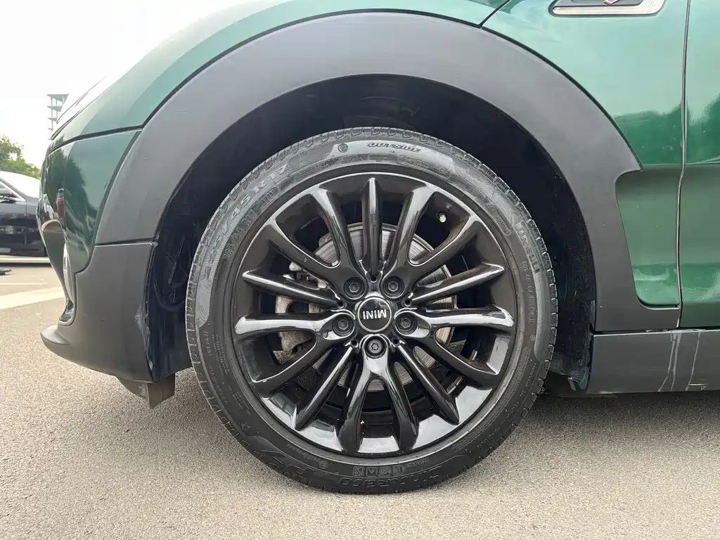 MINI Mini Clubman — миниатюра 7